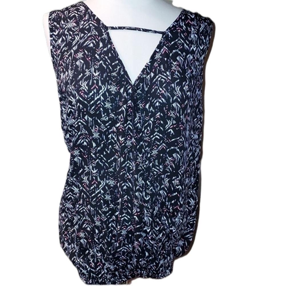 TORRID tops in excellent condition size 3XL